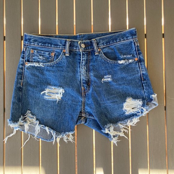 Levi's 505 shorts, 32